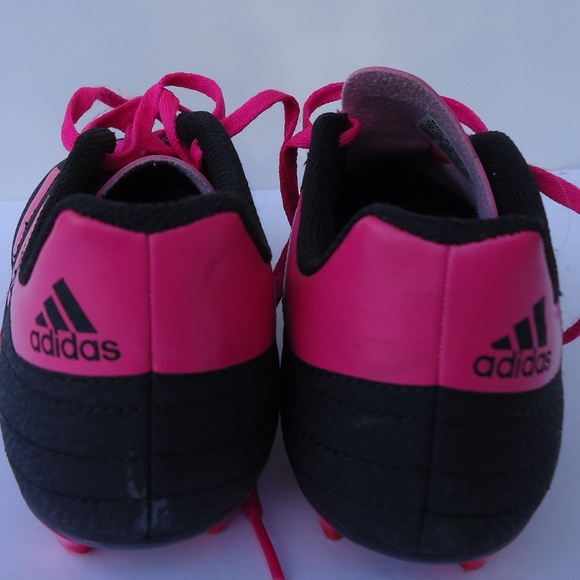 SIZE 3.Adidas Kids boys Soccer cleats. - Picture 5 of 8